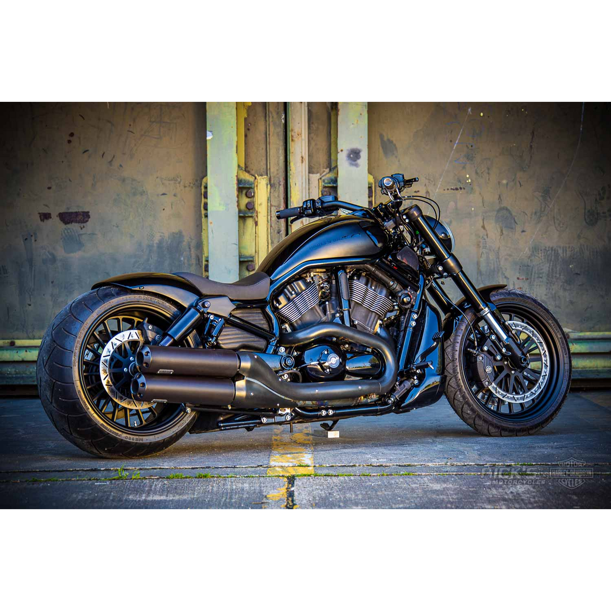 Rick's GRP Rear Fender "Short Cut" - V-Rod 02-17