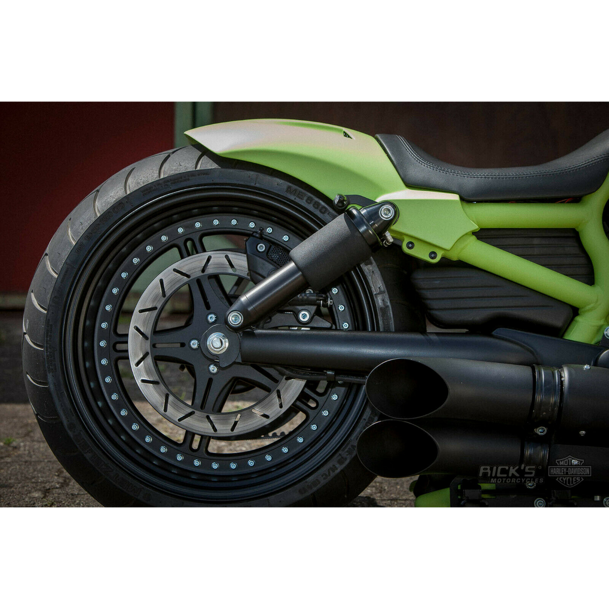 Rick's GRP Rear Fender "Short Cut Race" - V-Rod 02-17