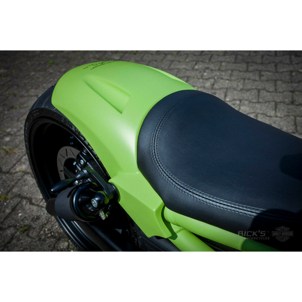 Rick's GRP Rear Fender "Short Cut Race" - V-Rod 02-17