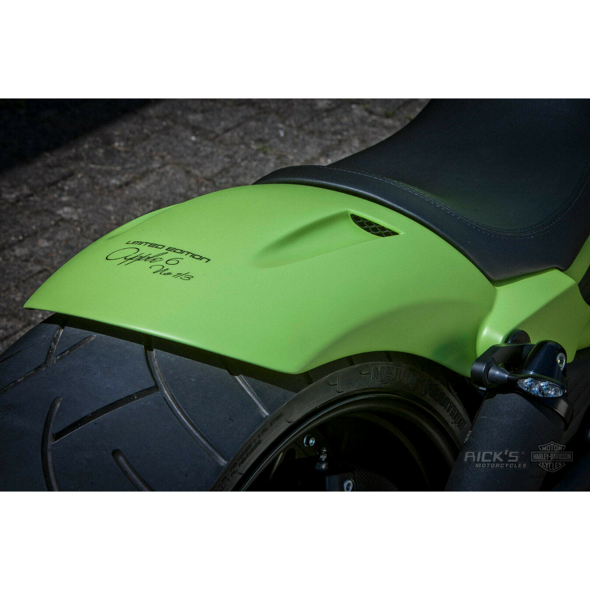Rick's GRP Rear Fender "Short Cut Race" - V-Rod 02-17