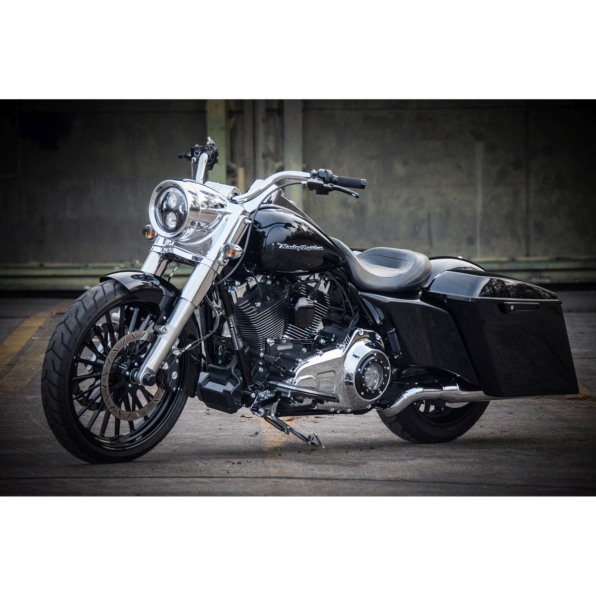 Rick's V-Team T17 Stainless Road King Handlebar 6"