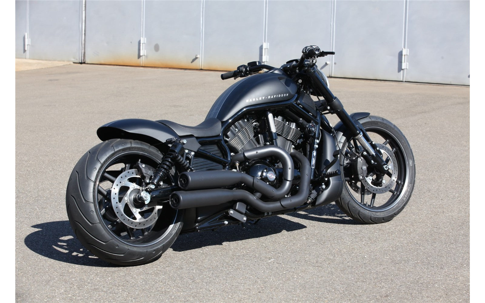 Rick's Kennzeichenhalterung, glänzend schwarz - V-Rod 02-06