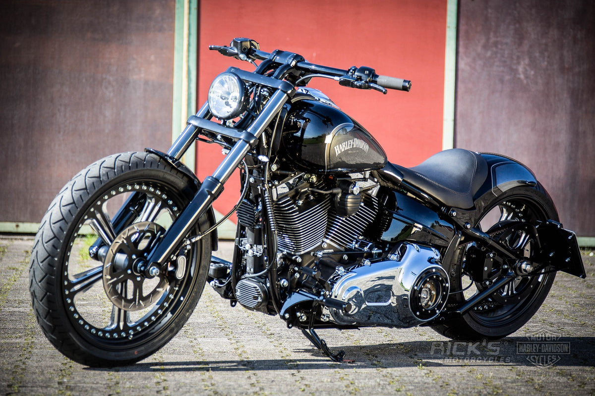 Rick's Gimmi 5 wheels on a custom Harley-Davidson