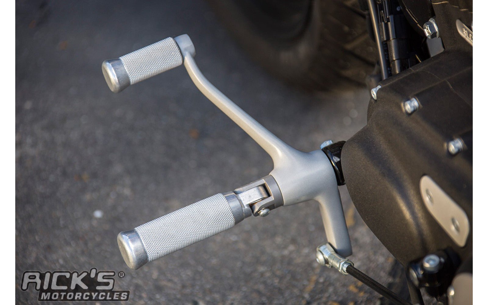 Rick Shift Peg Knurled Raw - Rick's Motorcycles USA - Custom Parts for Harley - Davidson