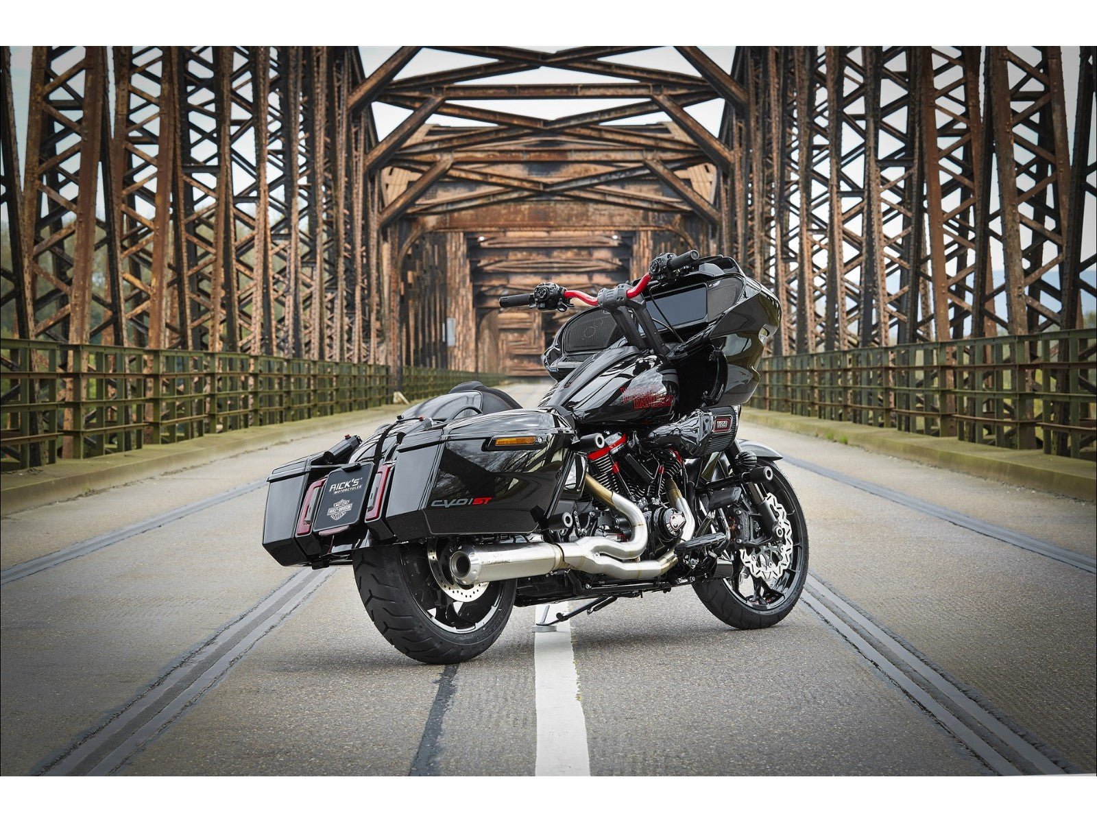 Rick's 1.9" Clubstyle Handlebars - Softail 25-up / Touring 23.5-up
