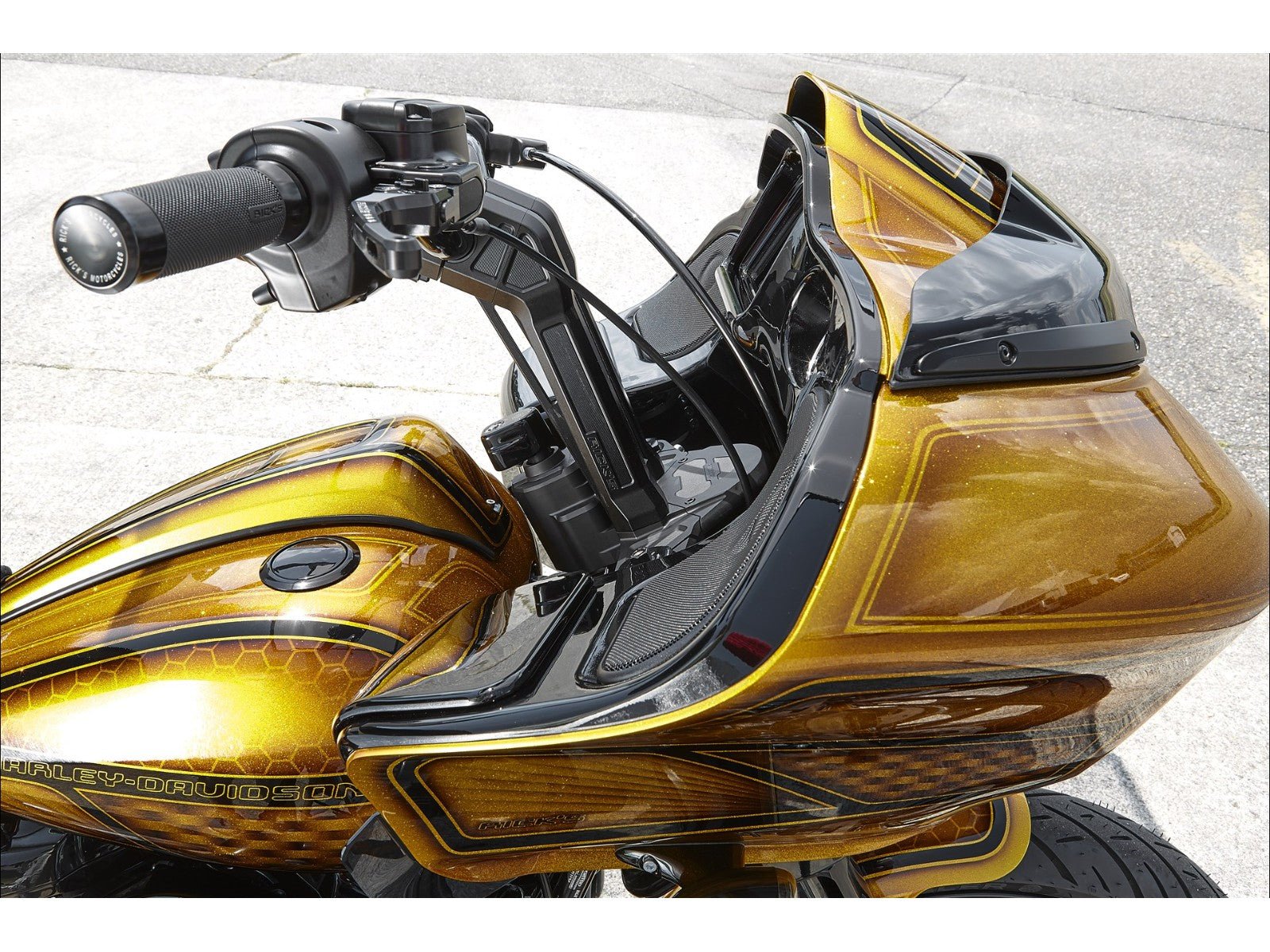 Rick's 10" Clubstyle Riser Set For Digital Speedo - Road Glide 14-23