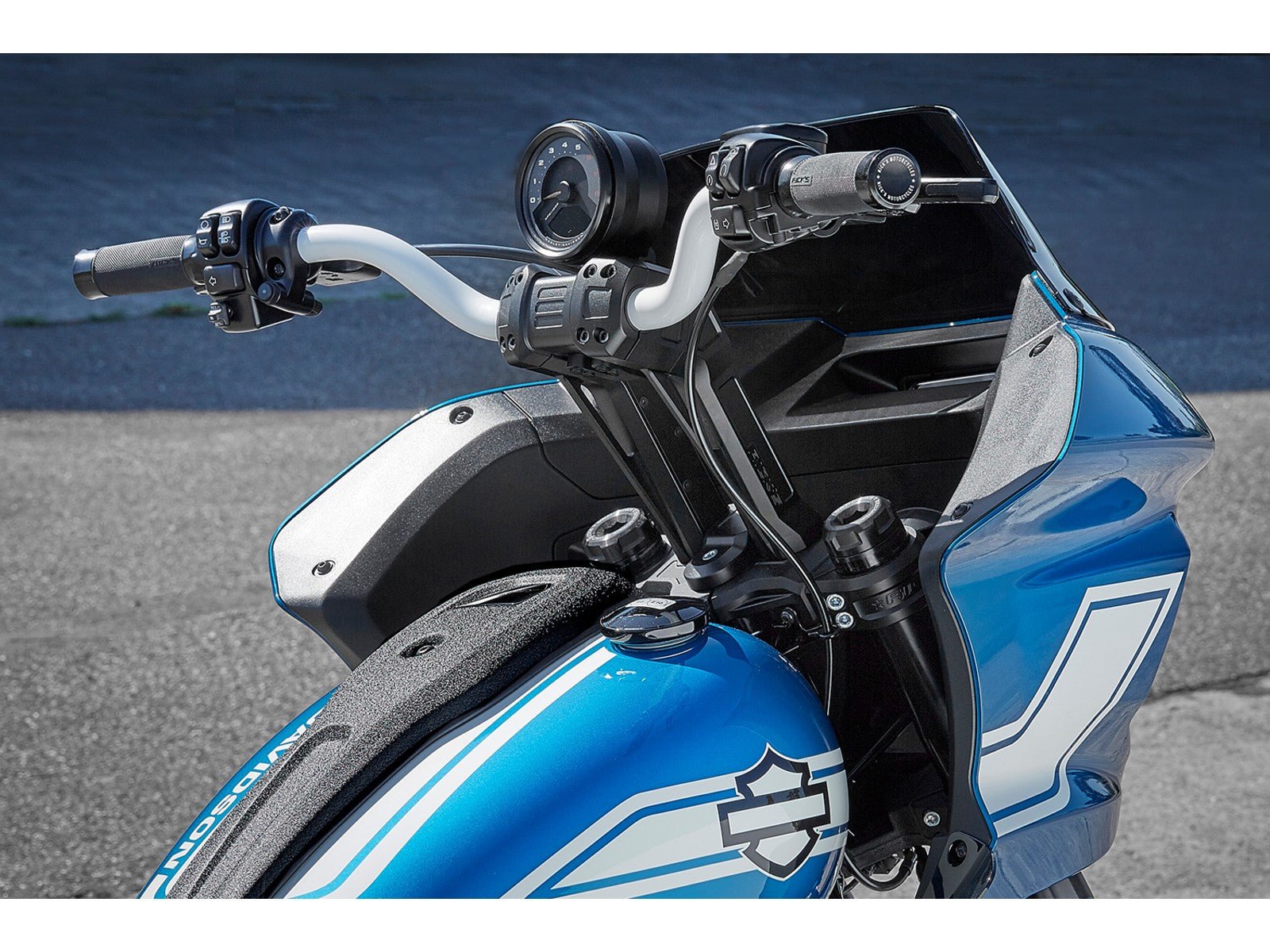 Rick's 3.2" Clubstyle Handlebars - Softail 18-24 / Touring 14-23