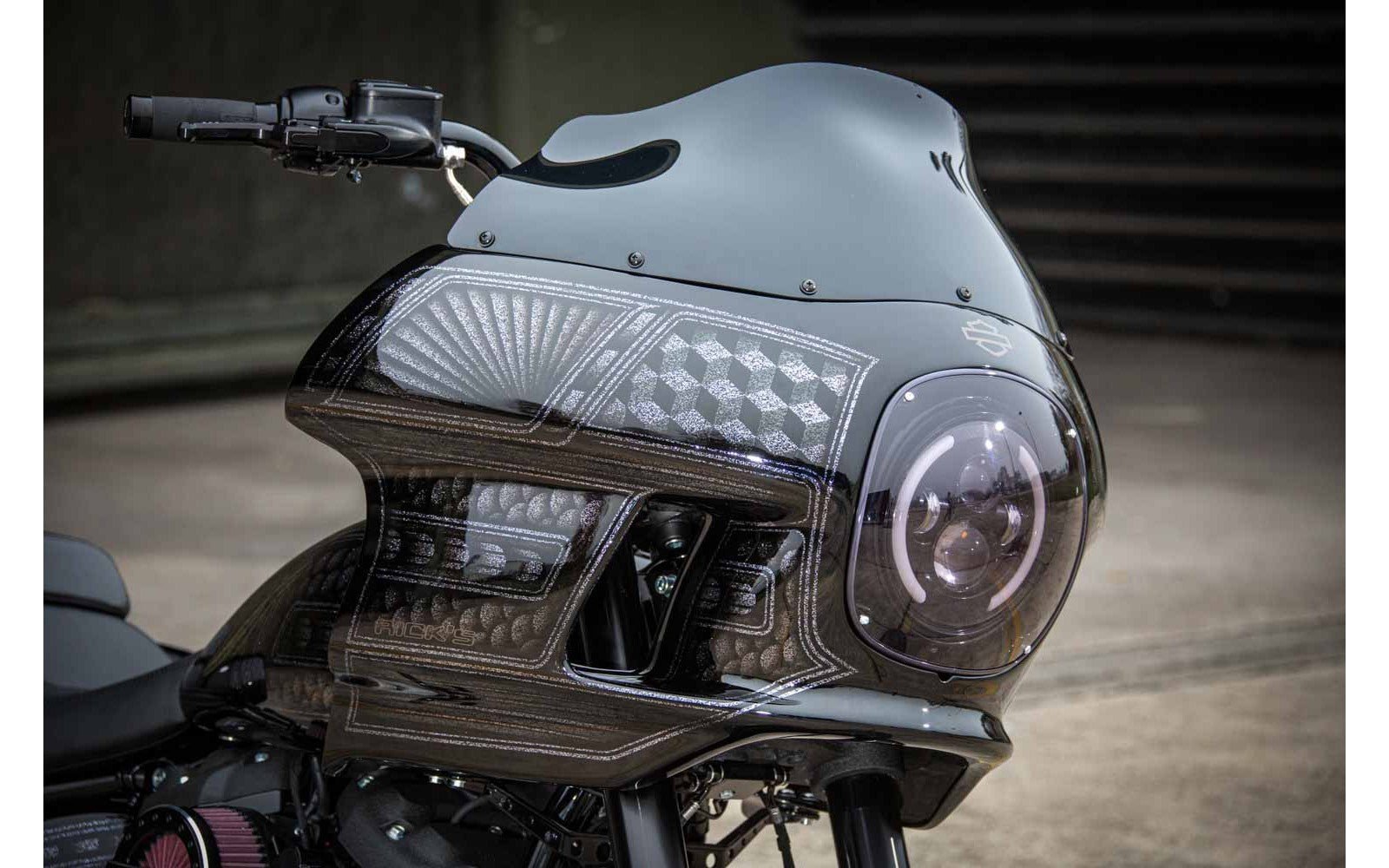 Rick's Clubstyle Fairing FXRP FXRT Police Replica - Softail 18-up