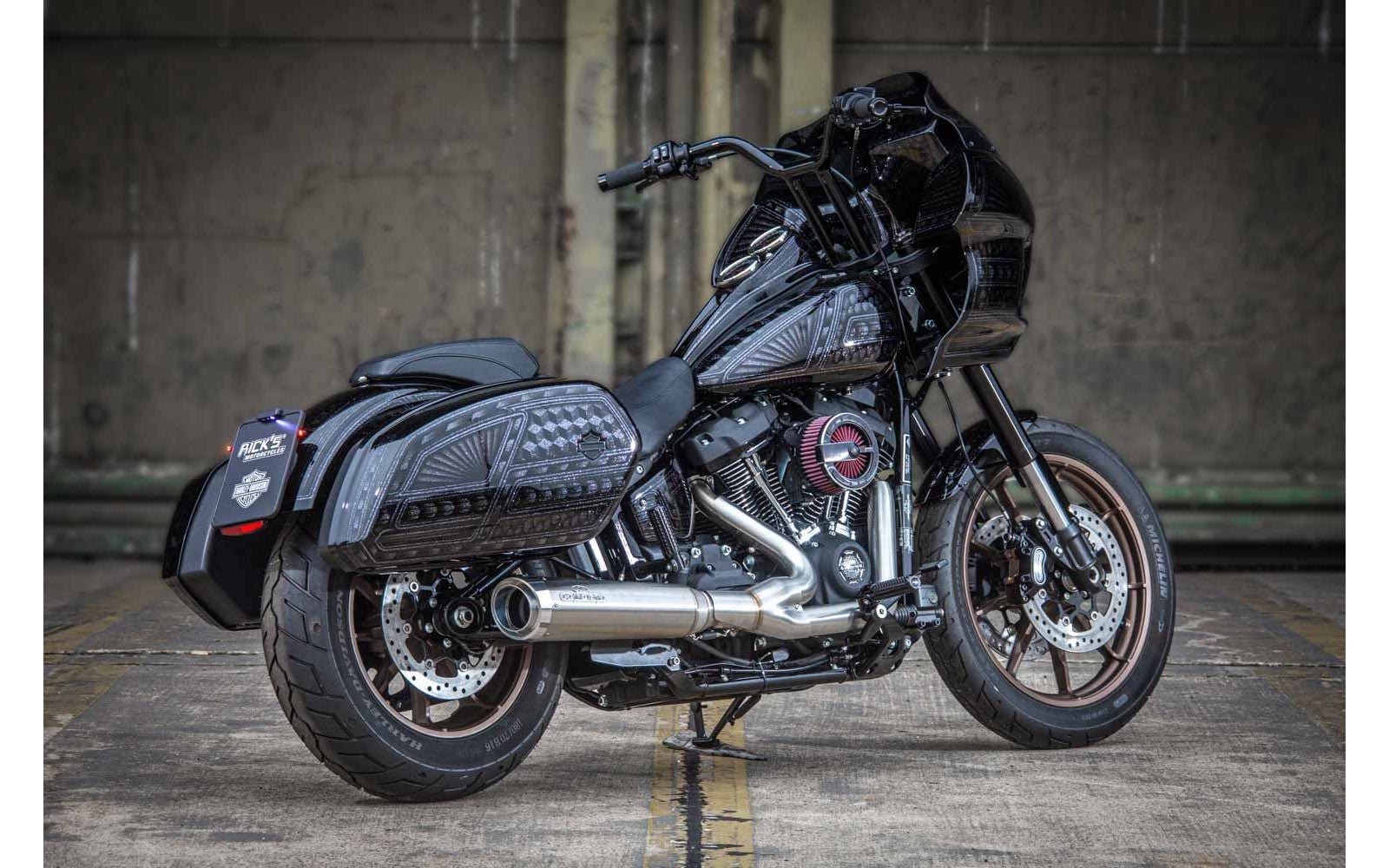 Rick's Clubstyle Fairing FXRP FXRT Police Replica - Softail 18-up