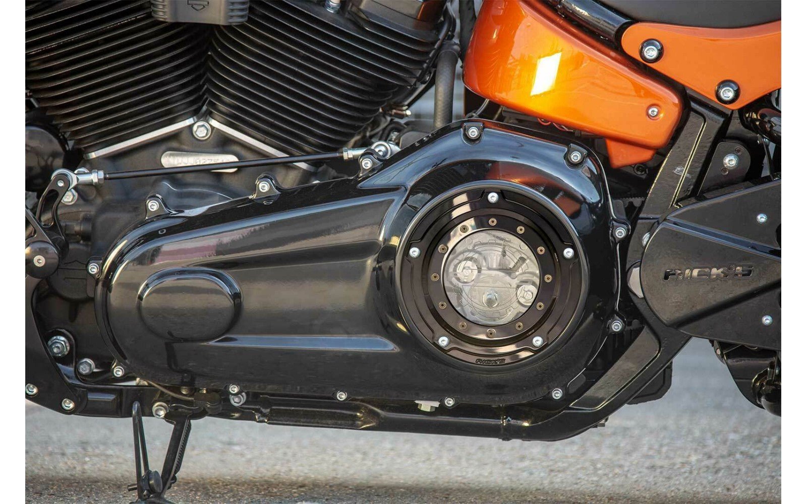 Rick's Derby Cover "Bullauge" Polished With Logo - Softail 19-up