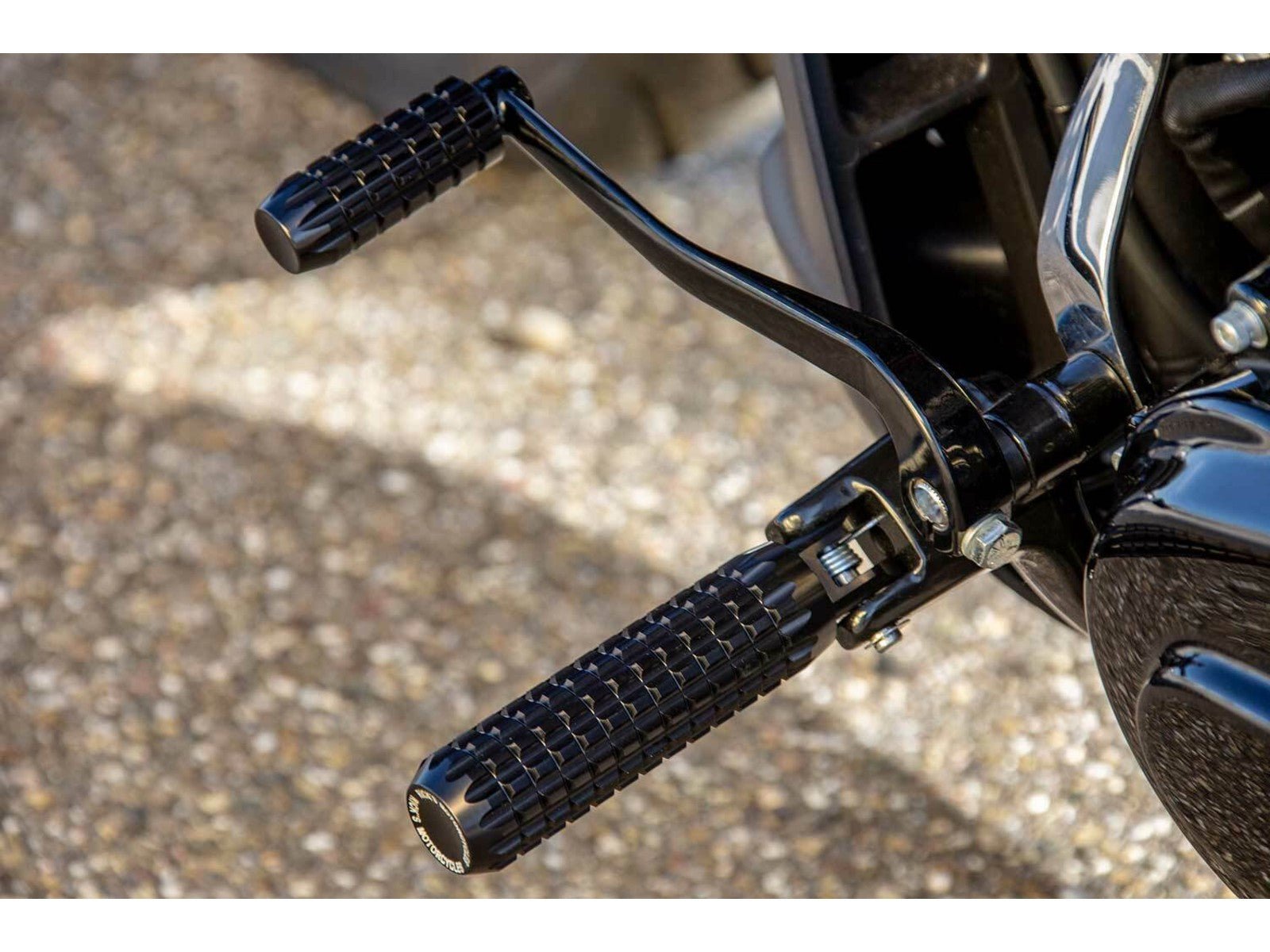 Rick's Footpegs "AK4.7" Raw - Softail 18 - up / Sportster S - Rick's Motorcycles USA - Custom Parts for Harley - Davidson