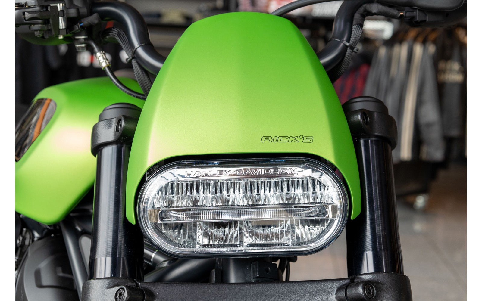 Rick's Fork Tubes Top Covers "Smooth" - Sportster S 21-up