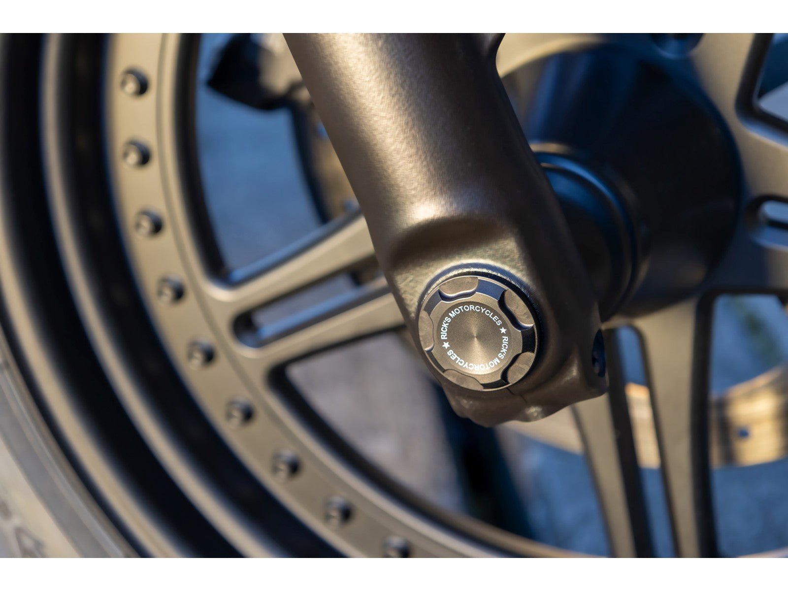 Rick's Front Axle Cover Set - Sportster S / Nightster - Rick's Motorcycles USA - Custom Parts for Harley - Davidson