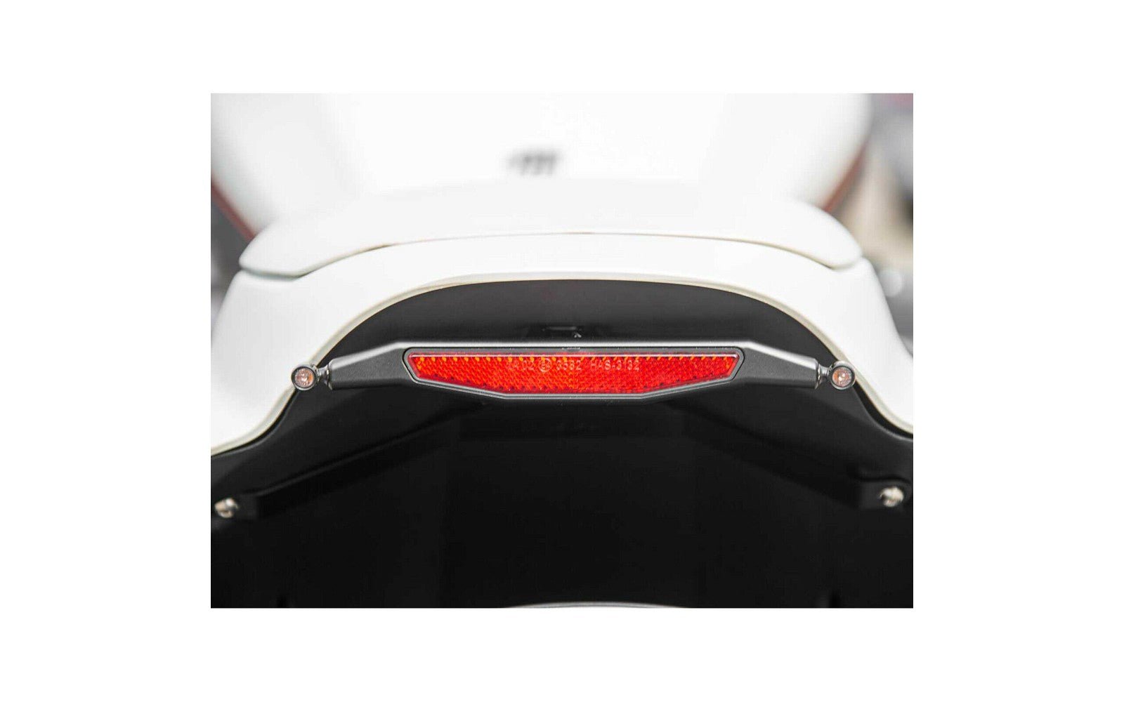 Rick's Rear Indicator Bracket with indicators - FXDR
