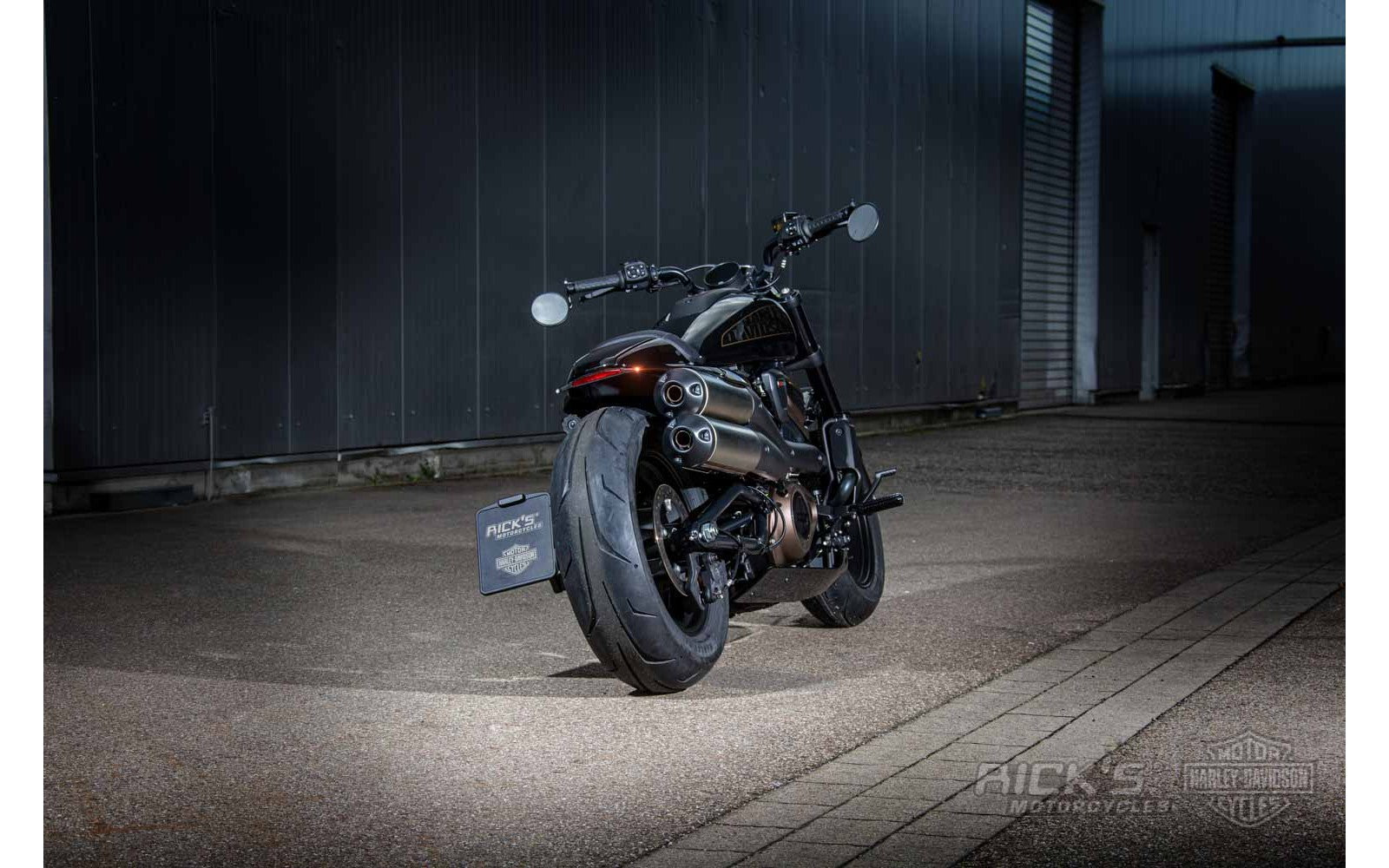 Rick's Rear Indicators Holder Kit with Atto 3-1 - Sportster S 21-up