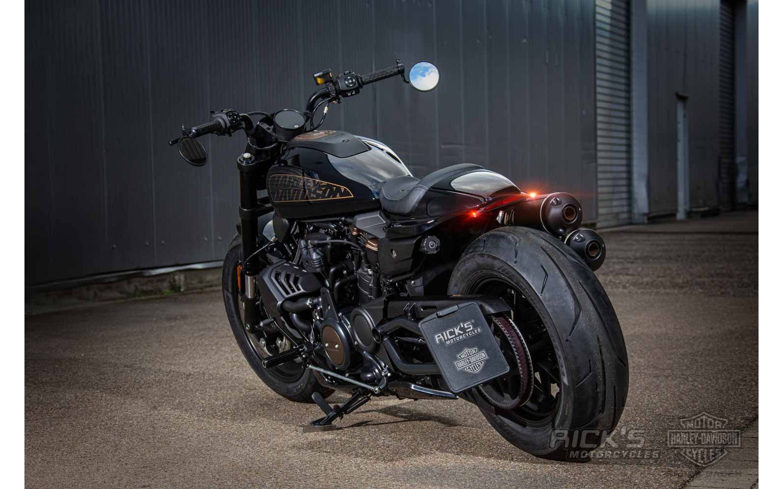 Rick's Rear Indicators Holder Kit with Atto 3-1 - Sportster S 21-up