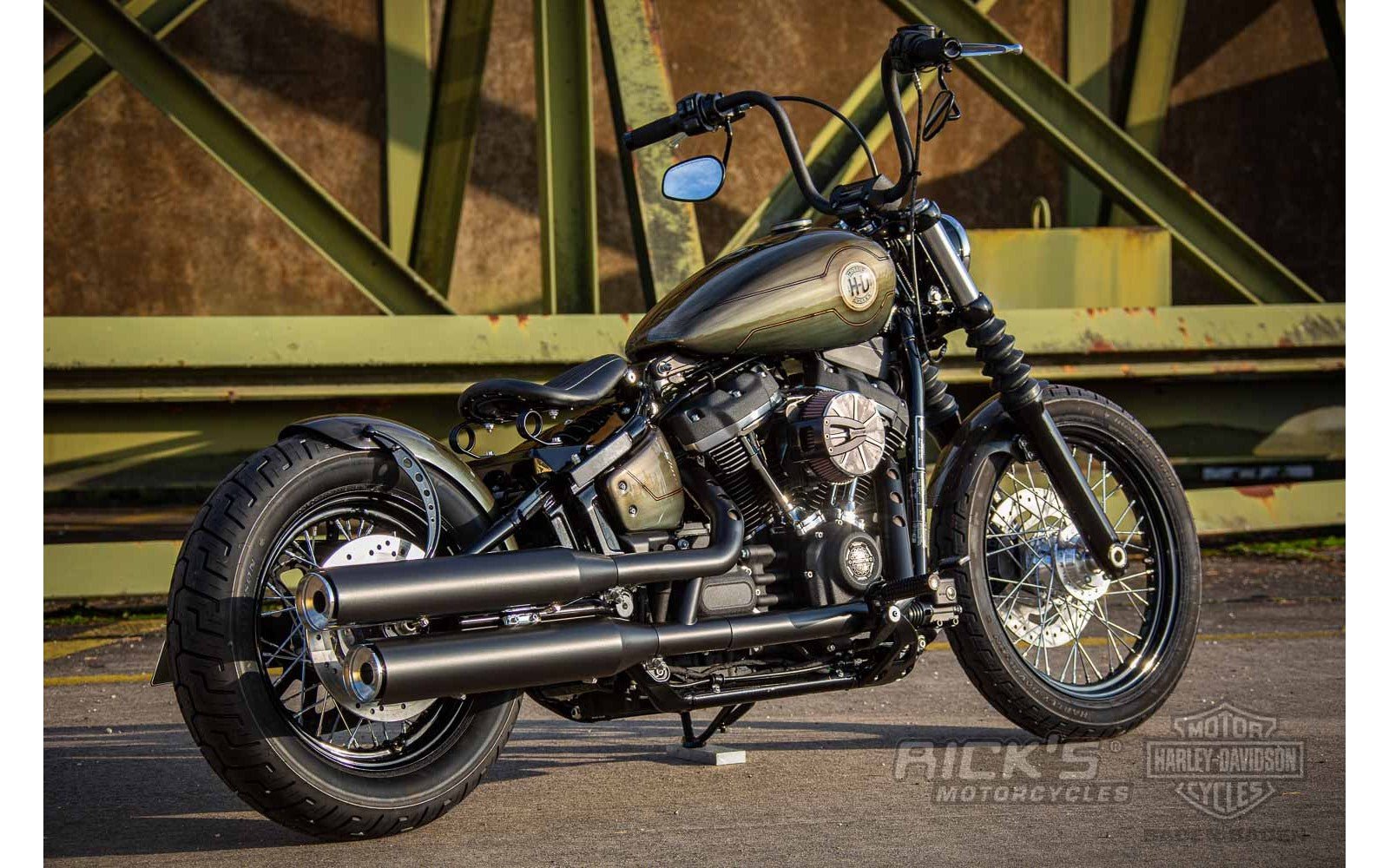 Rick's Steel Rear Fender "Bobber" 200 Tire - Softail Narrow 18-up
