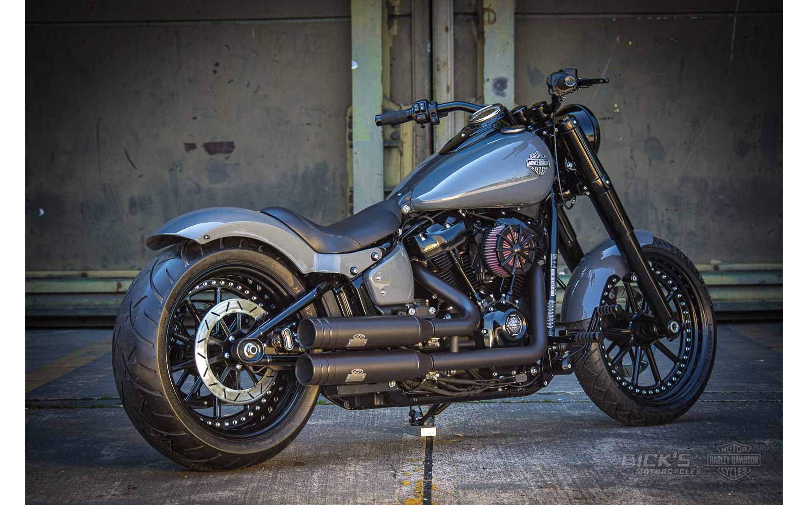 Rick's Steel Rear Rear Fender 200 Tire - Softail Narrow 18-up