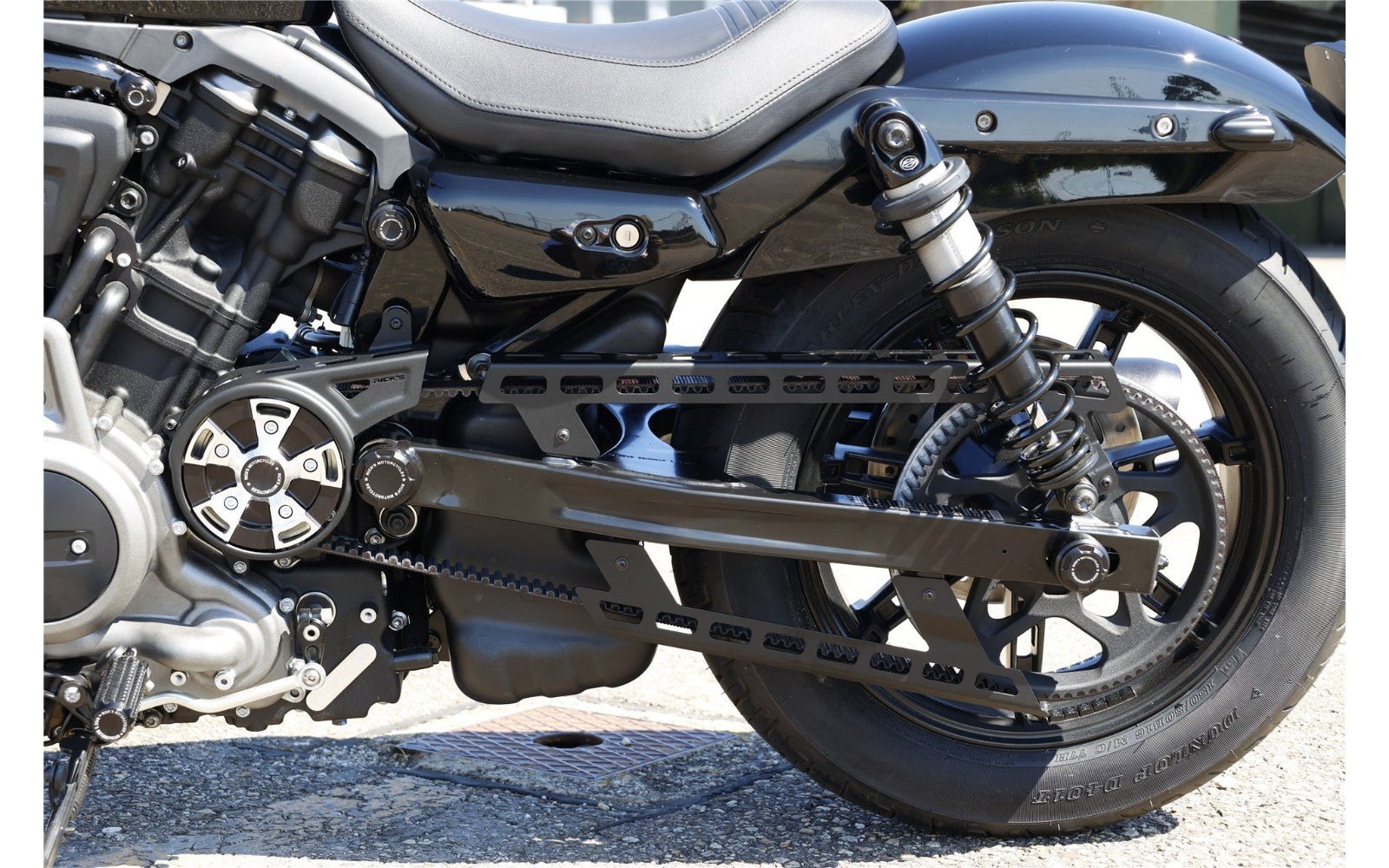Rick's Swingarm Axle Cover Premium - Nightster 22-up