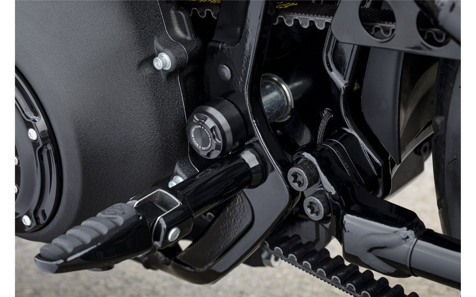 Rick's Swingarm Axle Cover Premium - Street-Bob / Slim etc 2018-up