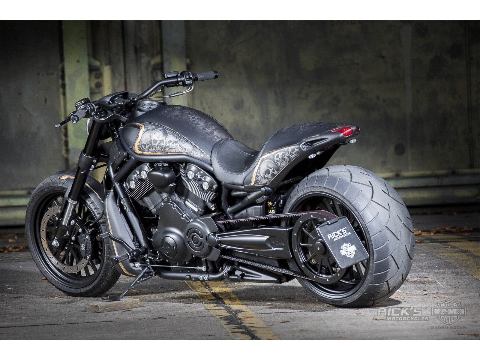 Rick's Single-Sided Swingarm With 280 Tire - V-Rod 02-06