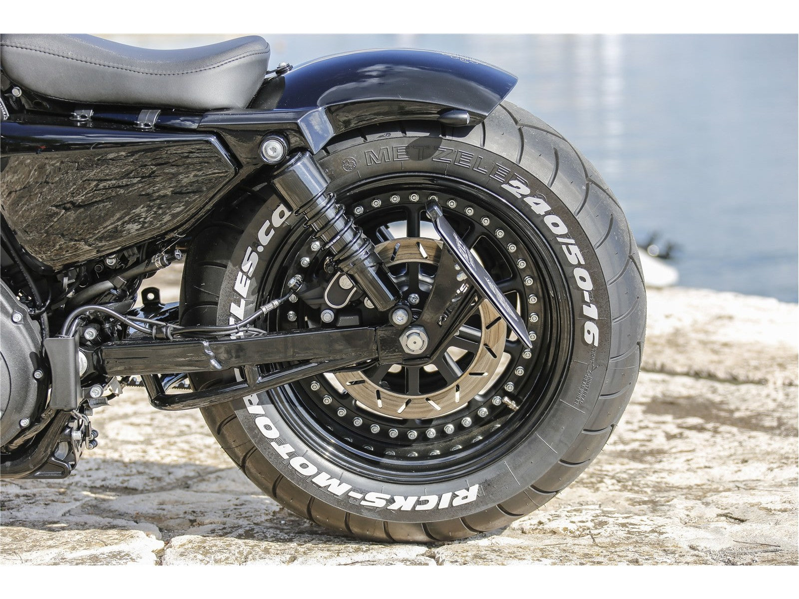 Basculante extendido Rick's 200 - Sportster 2014 en adelante 